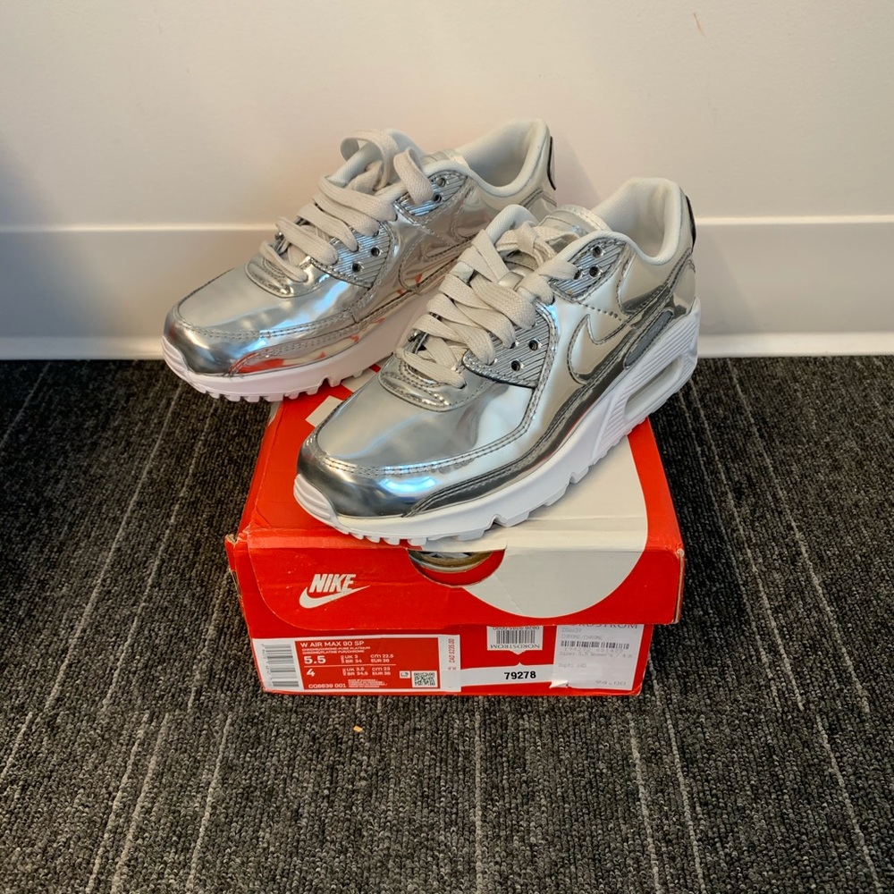 Women’s Nike Air Max 90, 5.5, NWT